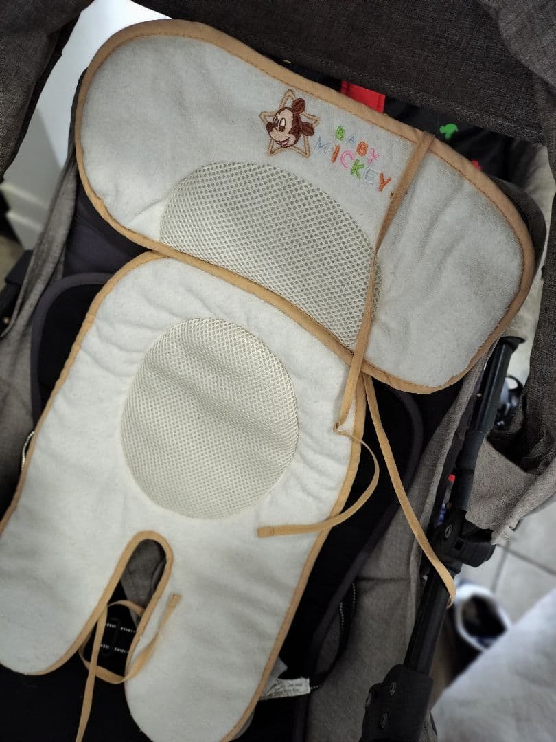 2人乗りベビーカー ベージュ リクライニング機能付き　besrey