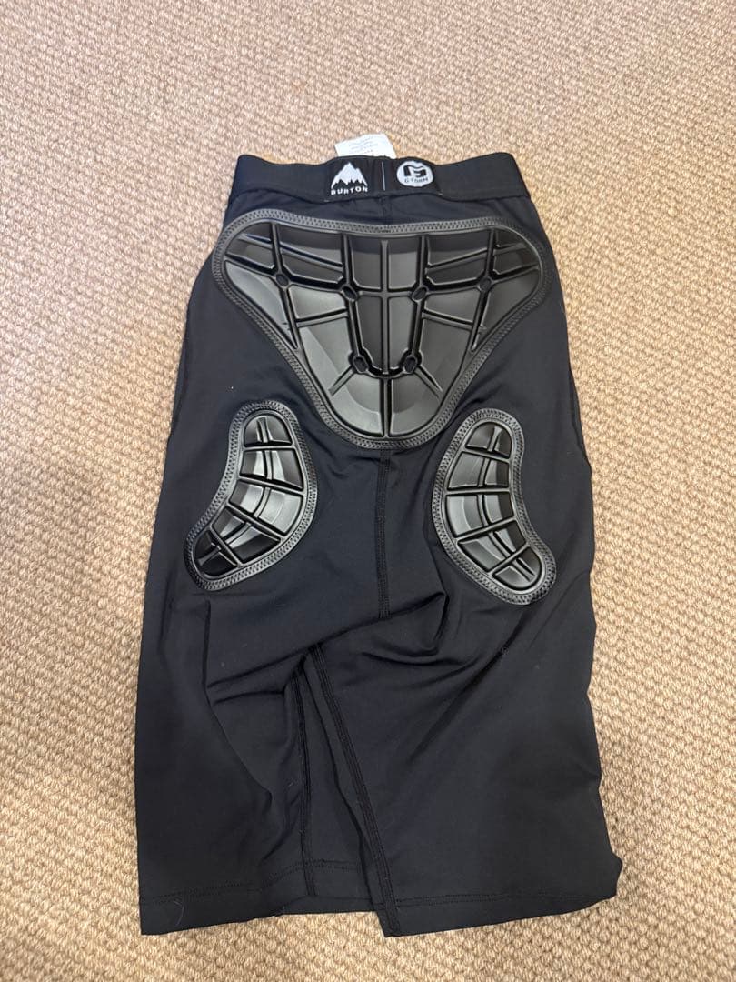 ウィメンズ Burton インパクト ショーツ L サイズ