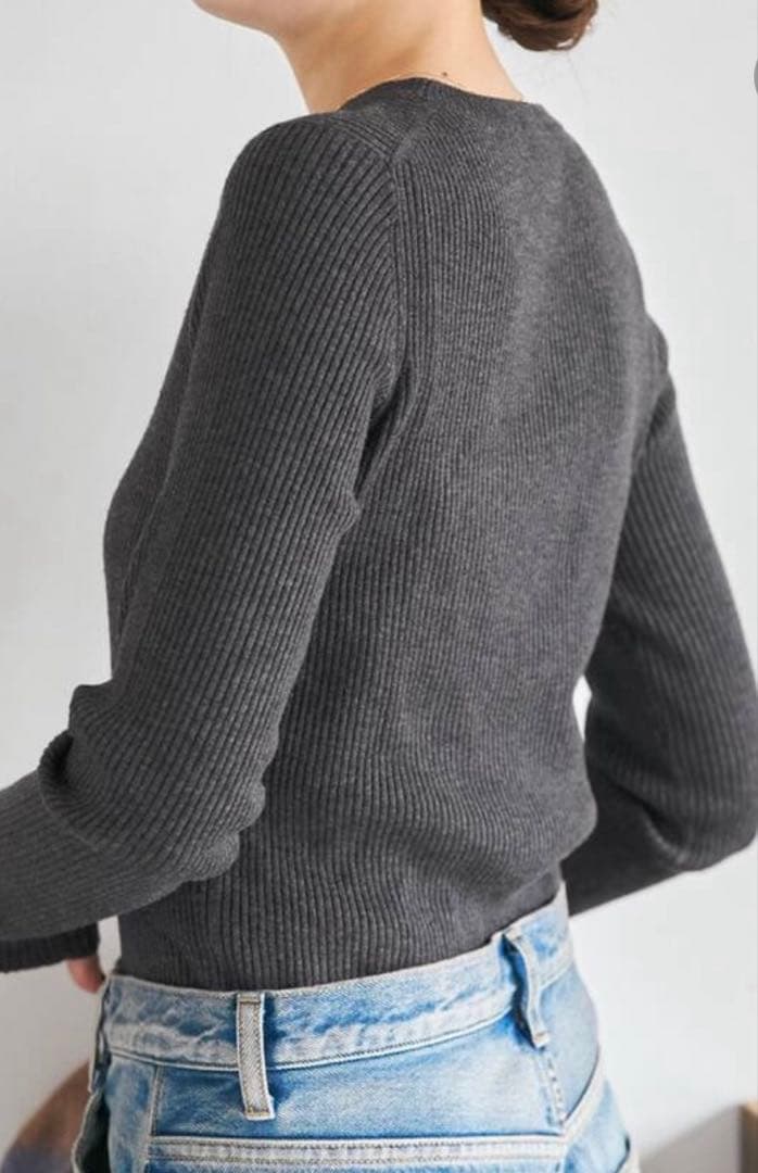 美品　Spick & Span ウォッシャブルクルーネックリブニット
