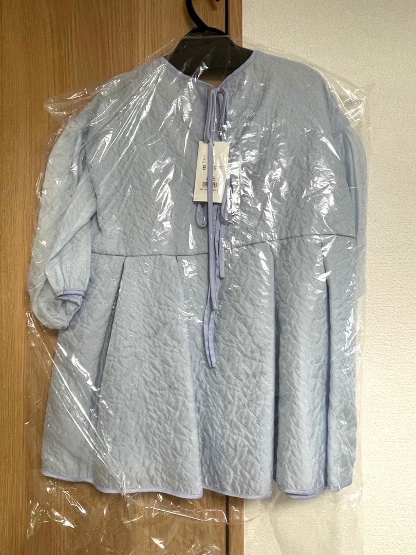 新品Silky jacquard blouseシルキージャガードブラウス