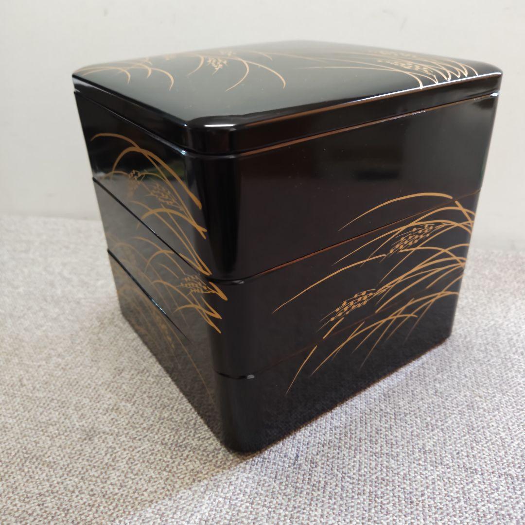 木製重箱 金色の稲の模様