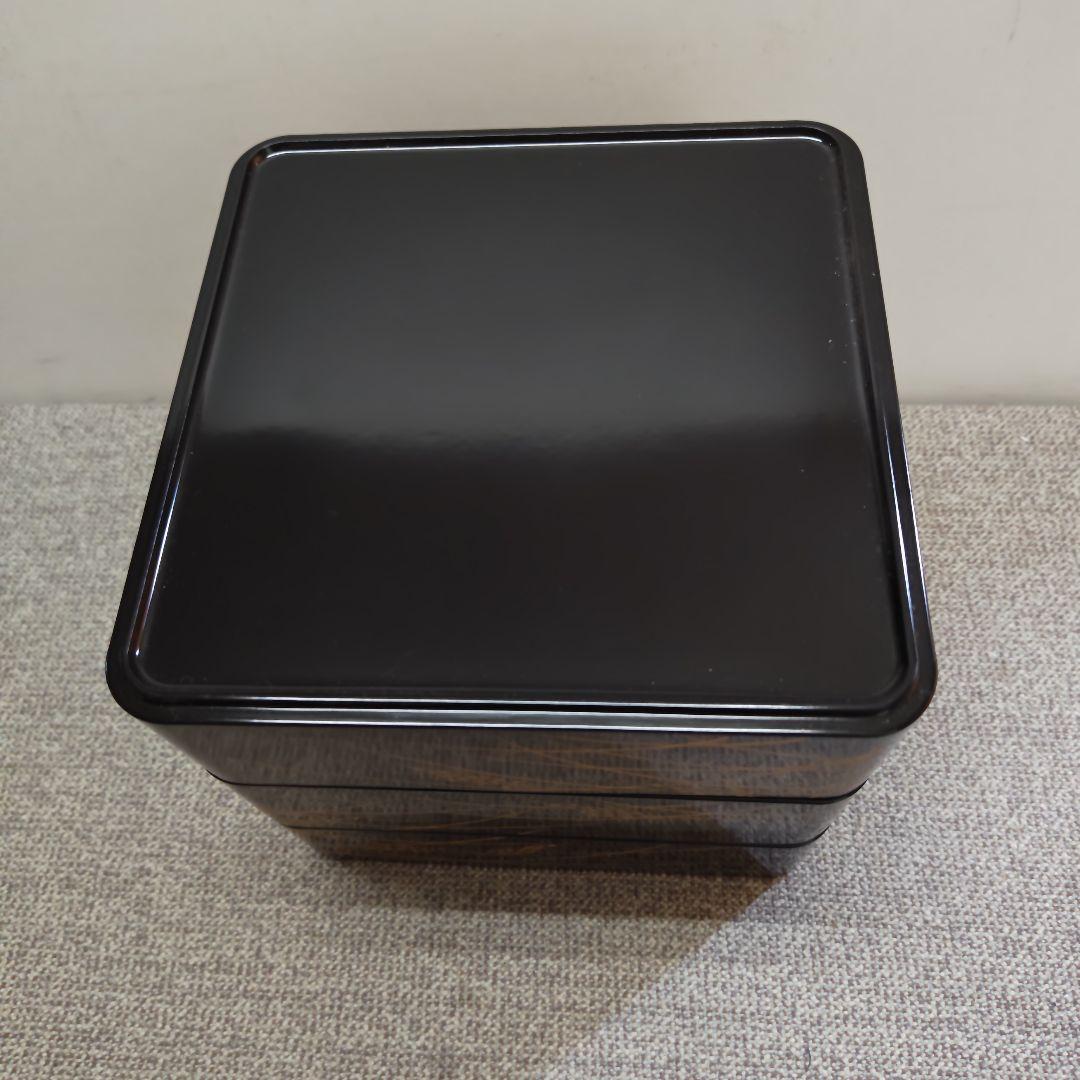 木製重箱 金色の稲の模様