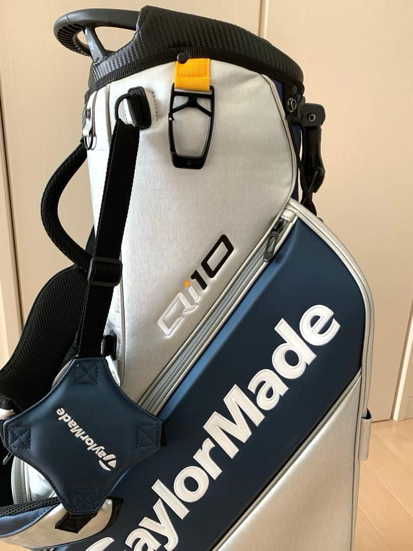 ＂ほぼ新品＂テーラーメイド　グローバルツアーモデル　スタンドバッグ