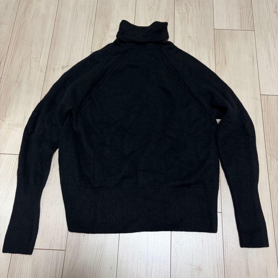 美品　cos コス カシミヤ 100% タートルネック　ニット　ブラック　S