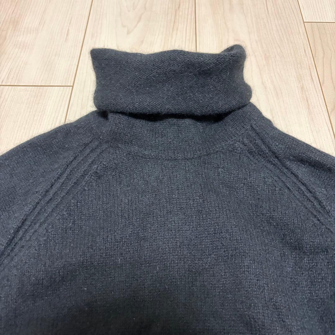 美品　cos コス カシミヤ 100% タートルネック　ニット　ブラック　S