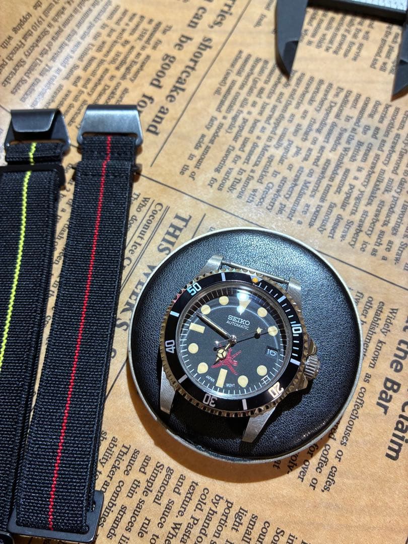 nh35自動巻搭載 39.5mmアンティークドーム型レンズアルミ製ブラックベゼル