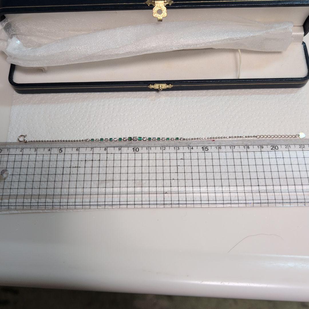 ダイヤモンドとエメラルドトータル1カラット のブレスレット NGL証明書付き