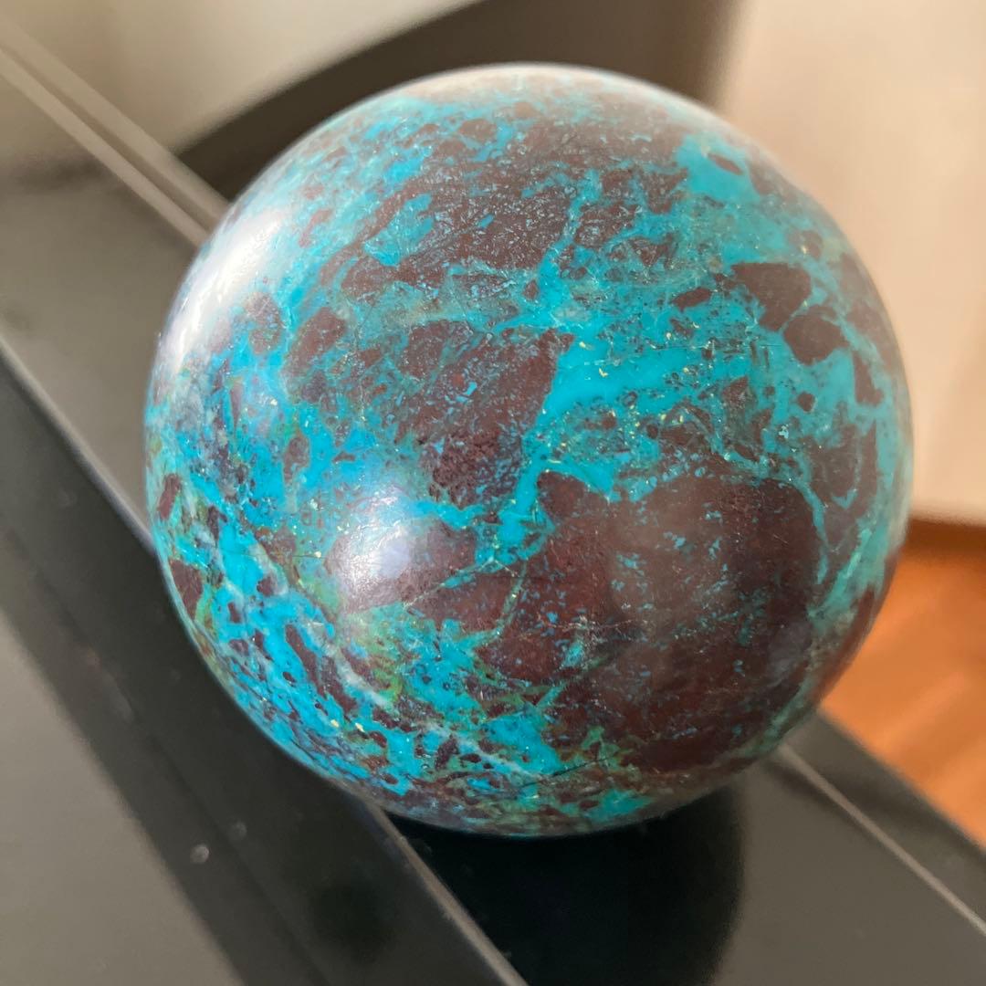 美！シャッタカイト スフィア　天然石置物　E170