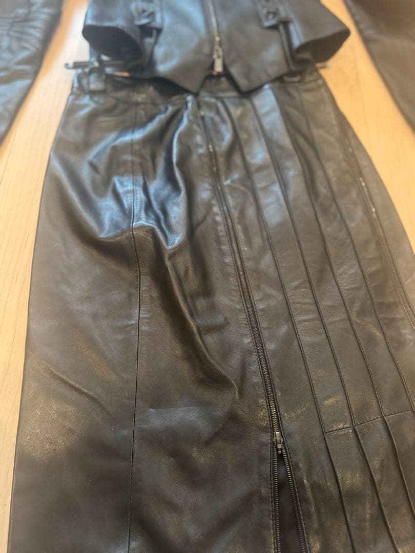 Christian Dior 黒 レザー タイトスカート　イタリア製