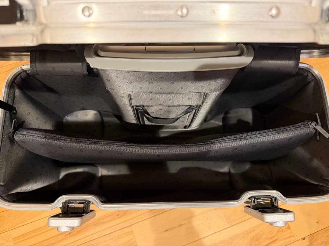 RIMOWA ORIGINAL PILOT リモワ パイロット