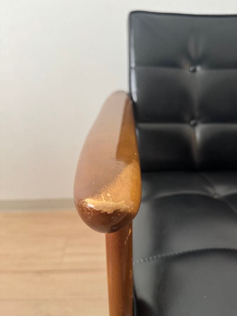 カリモク60 Kチェア 1シーター ブラック【梱包たのめる便発送】