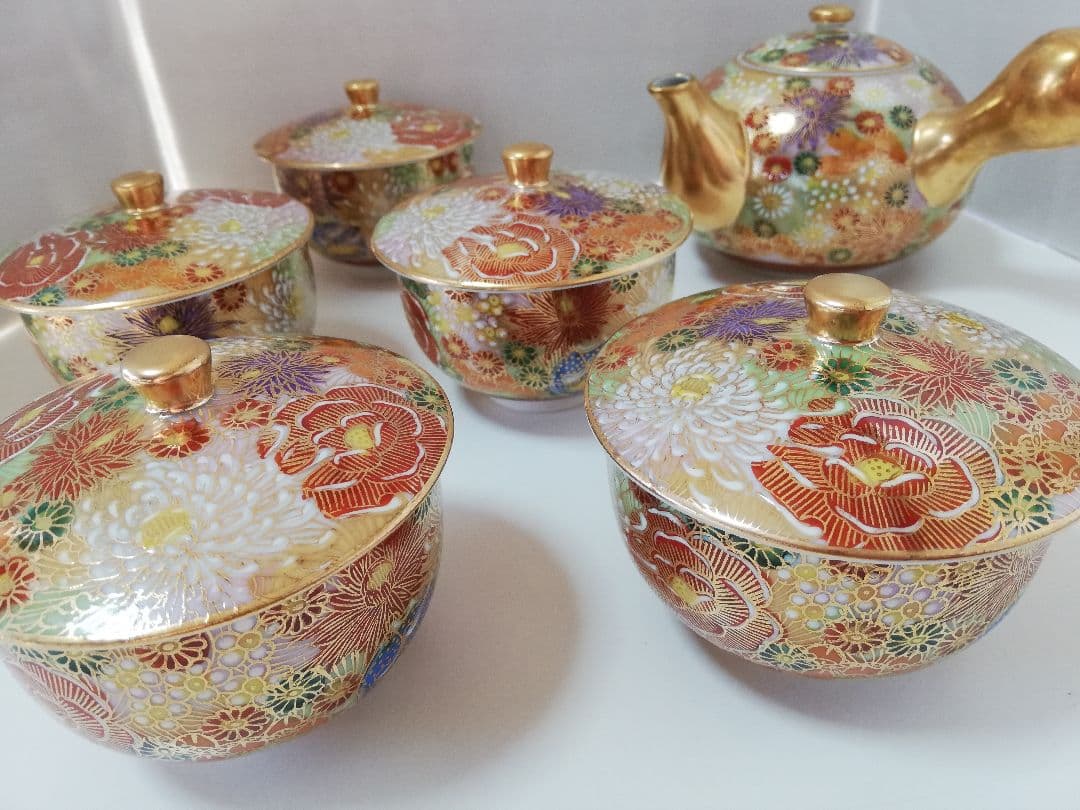 九谷焼　極美品　秀幸　金花詰　茶器揃(急須と蓋付き湯呑み5客)