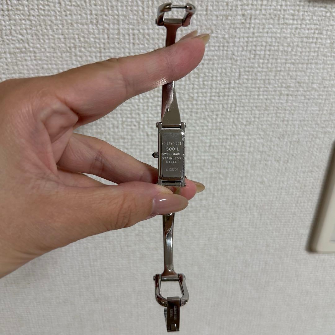 GUCCI バングルウォッチ 1Pダイヤモンド 1500L 新品電池