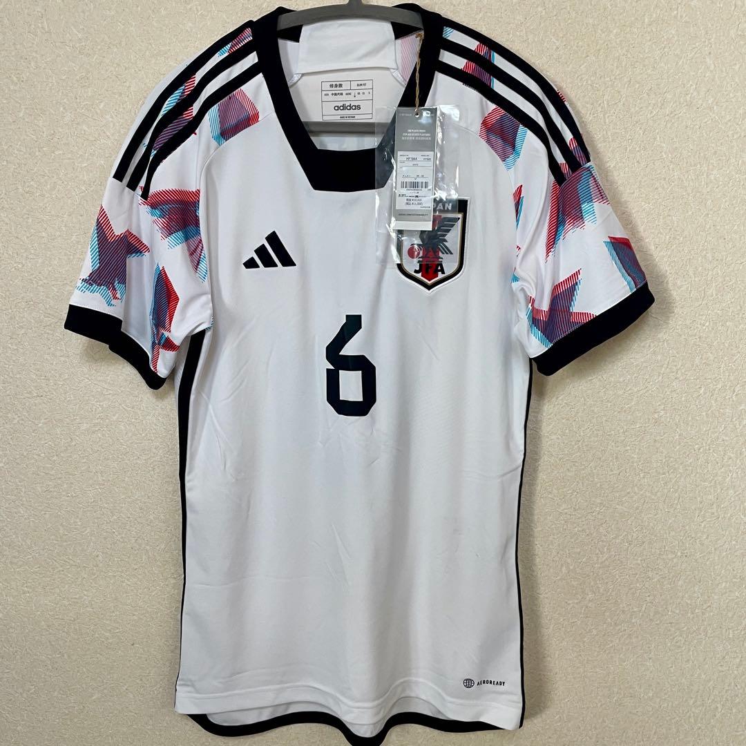 日本代表 2022 アウェイ 遠藤航 6 ネーム入り M 新品 定価17,600