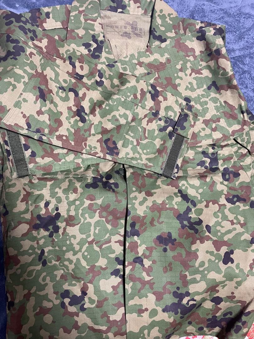 迷彩服セット　4B