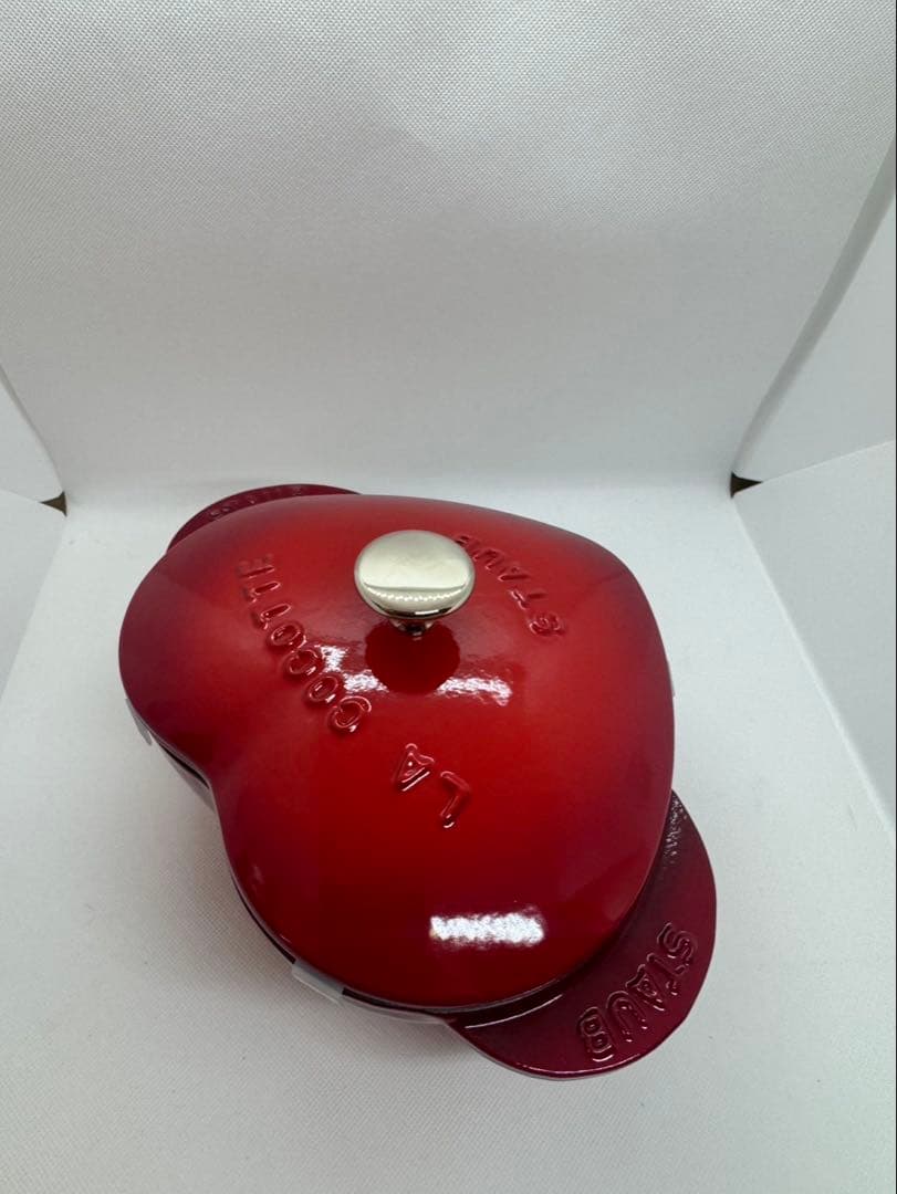 ストウブ　staub ハートココットレッド　ピコあり　未使用品