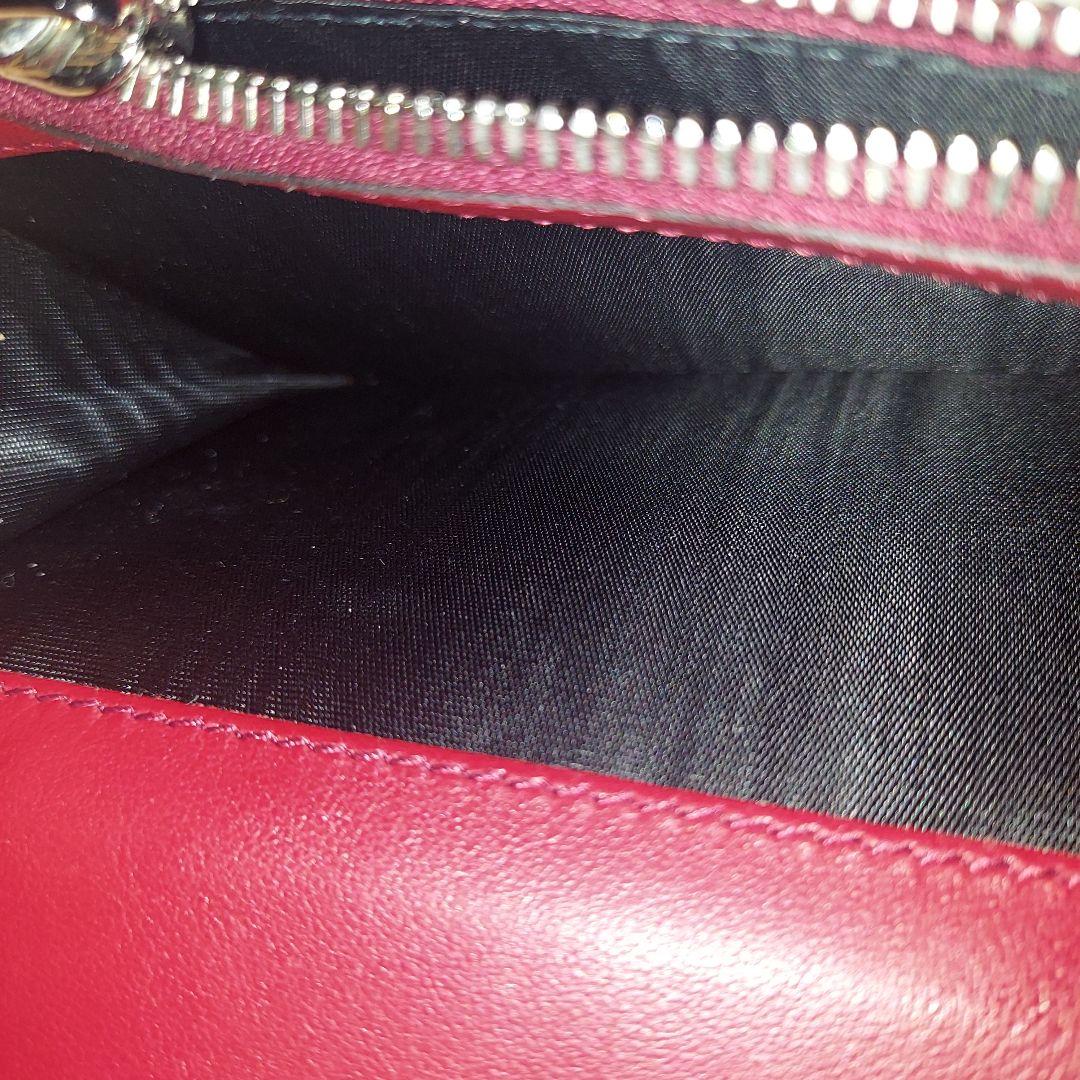 ☆新品未使用2025年秋☆Ferragamo 二つ折り財布 ダブルガンチーニ