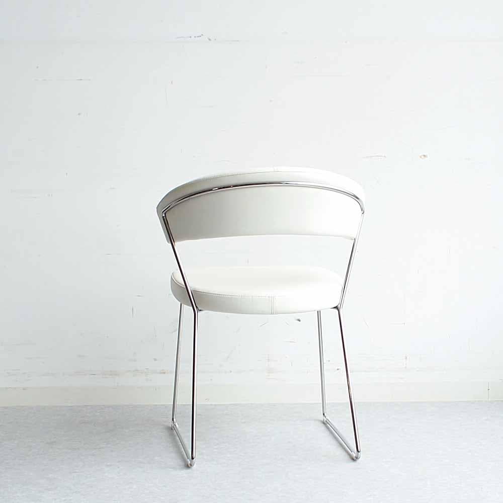 カリガリス コヌビア 「ニューヨーク」 本革 チェア A ZR24436