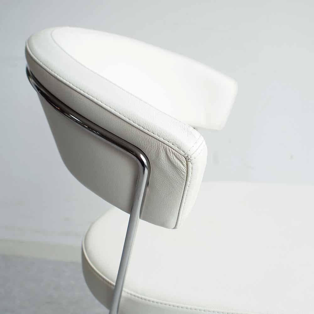 カリガリス コヌビア 「ニューヨーク」 本革 チェア A ZR24436