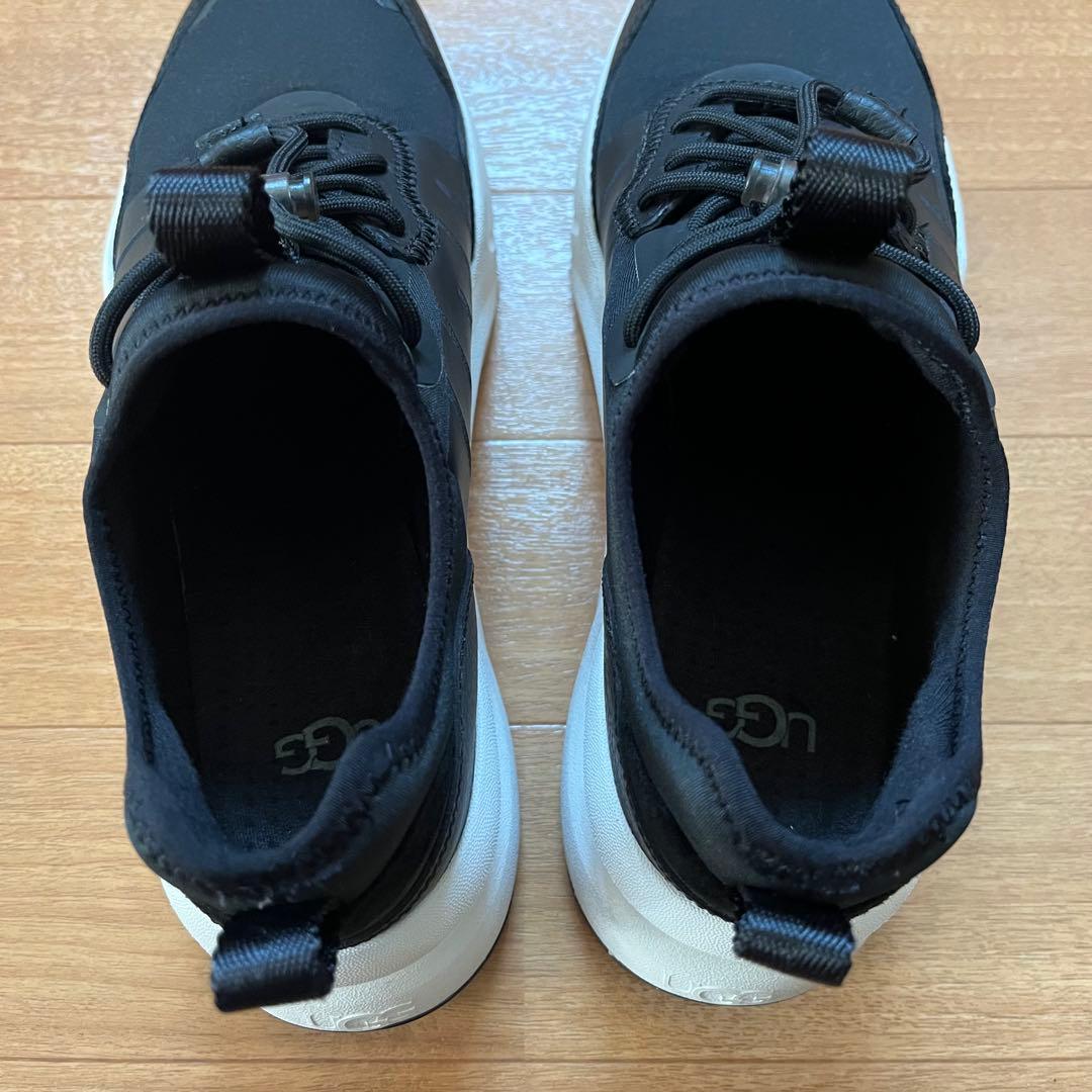 UGG ブラック スニーカー　23.5センチ