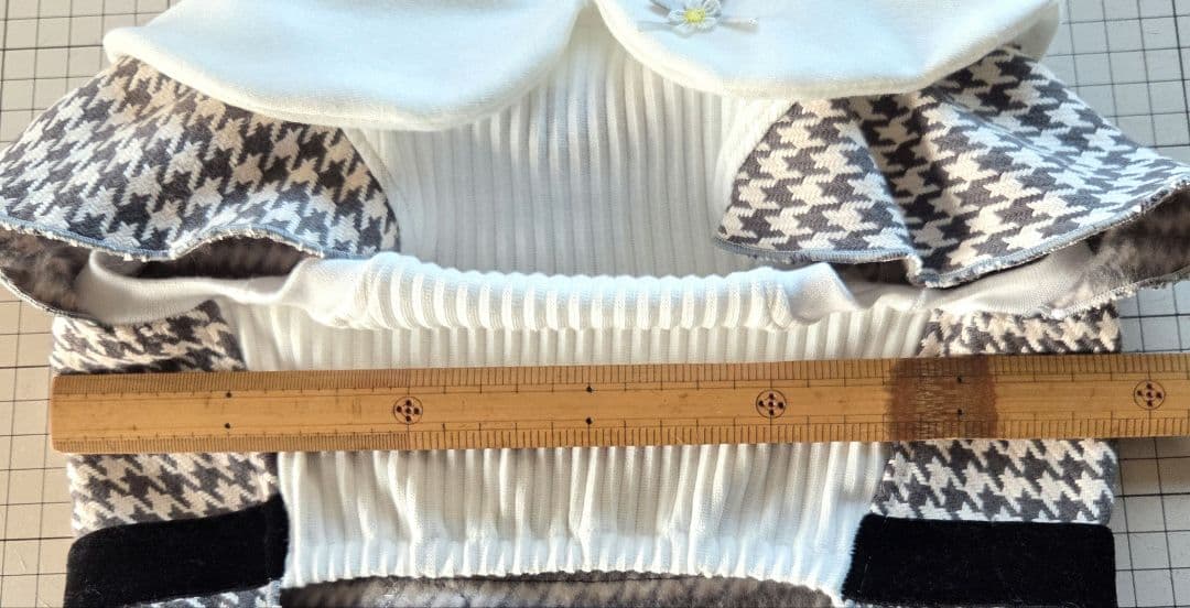 ハンドメイド　犬服 暖か❗キュートなピンクチェックフリルワンピース