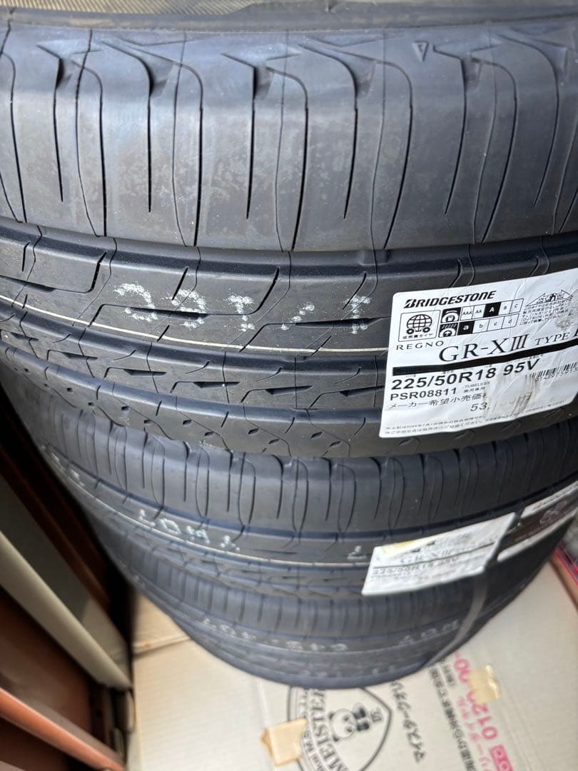 新品REGNO GR-XIII TYPE RV 225/50R18 95V 夏