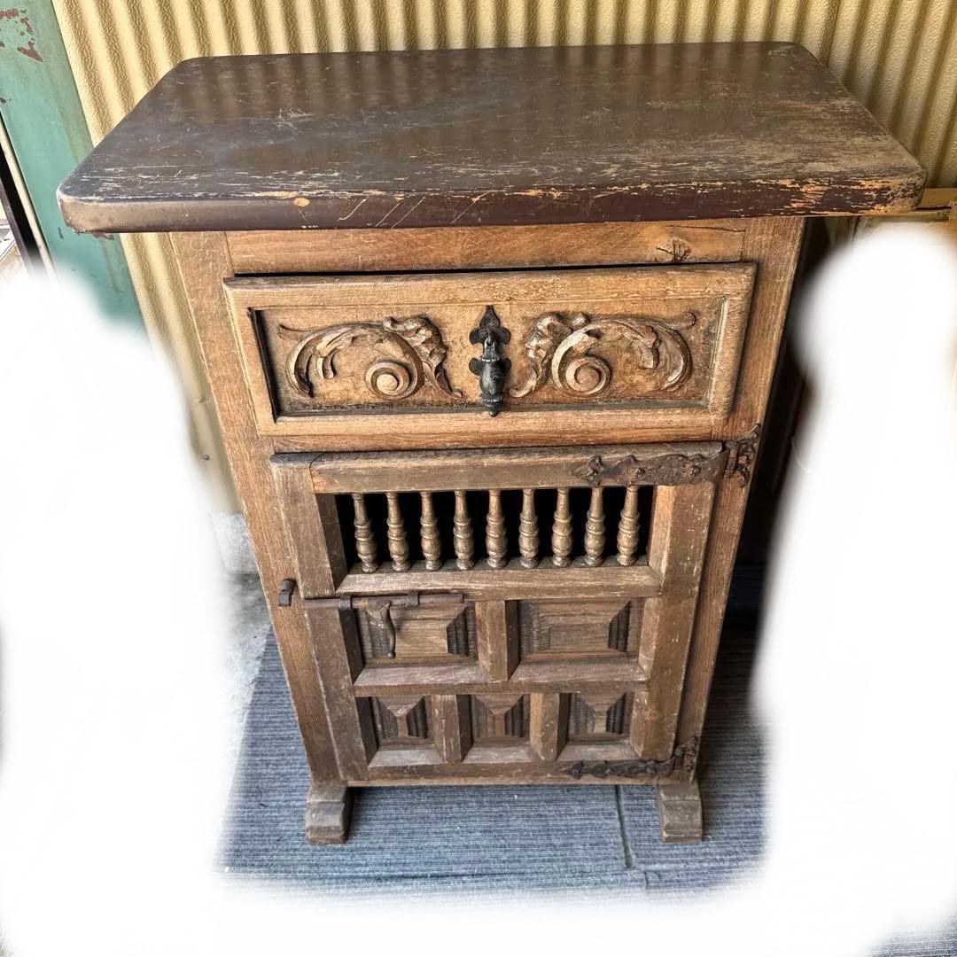 NAVARRO ARGUDO スペイン製　チェスト　キャビネット　アンティーク