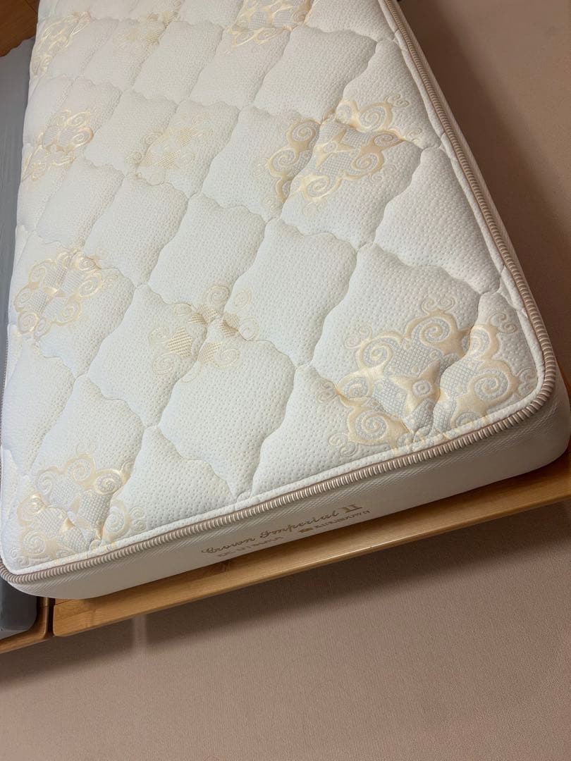 キングスダウン クラウンインペリアル2 大塚家具 シングル　ベッドマット