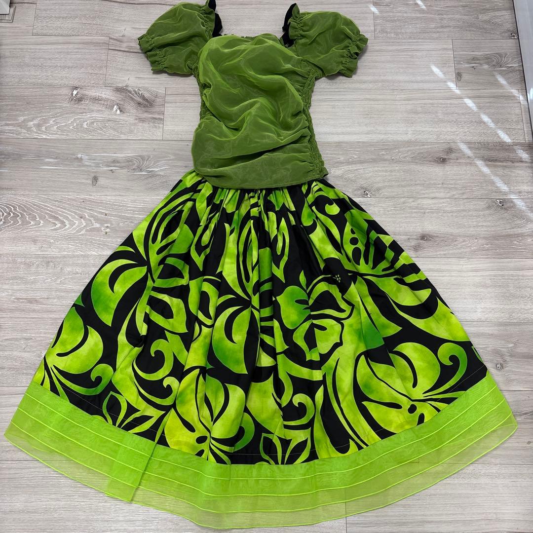 【美品】フラダンス　ブルーヘブンカンパニー　3点セット② 合計5着あり