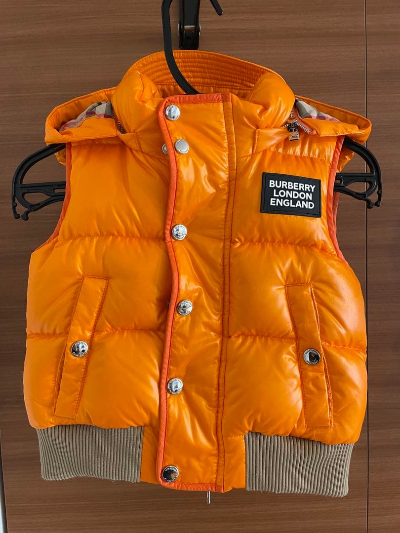 希少◆Burberry オレンジ ダウンベスト 80〜95