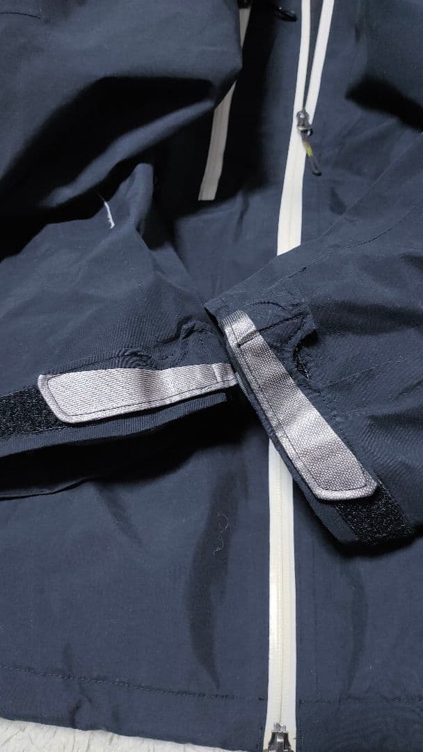 【REW アールイーダブリュー】 スノーボードウェア ゴアテックス