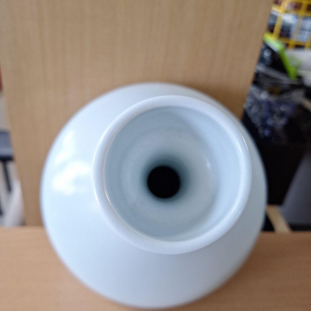 白磁　瑚峰