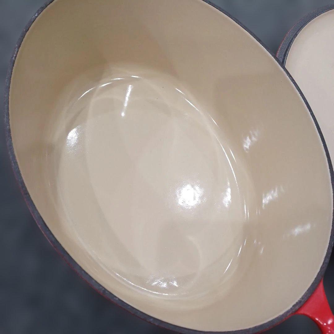 LE CREUSET ル・クルーゼ ココットオーバル 両手鍋 チェリーレッド