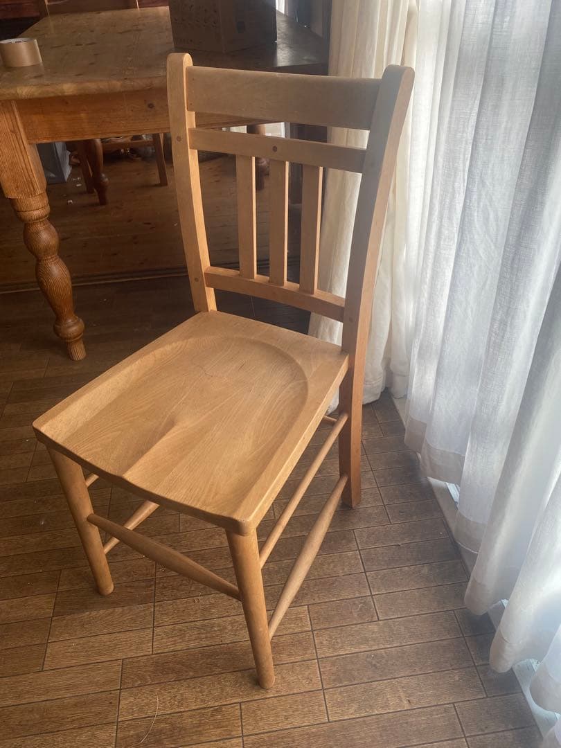 3ペニーワイズ　チェア　椅子　京都府京田辺市