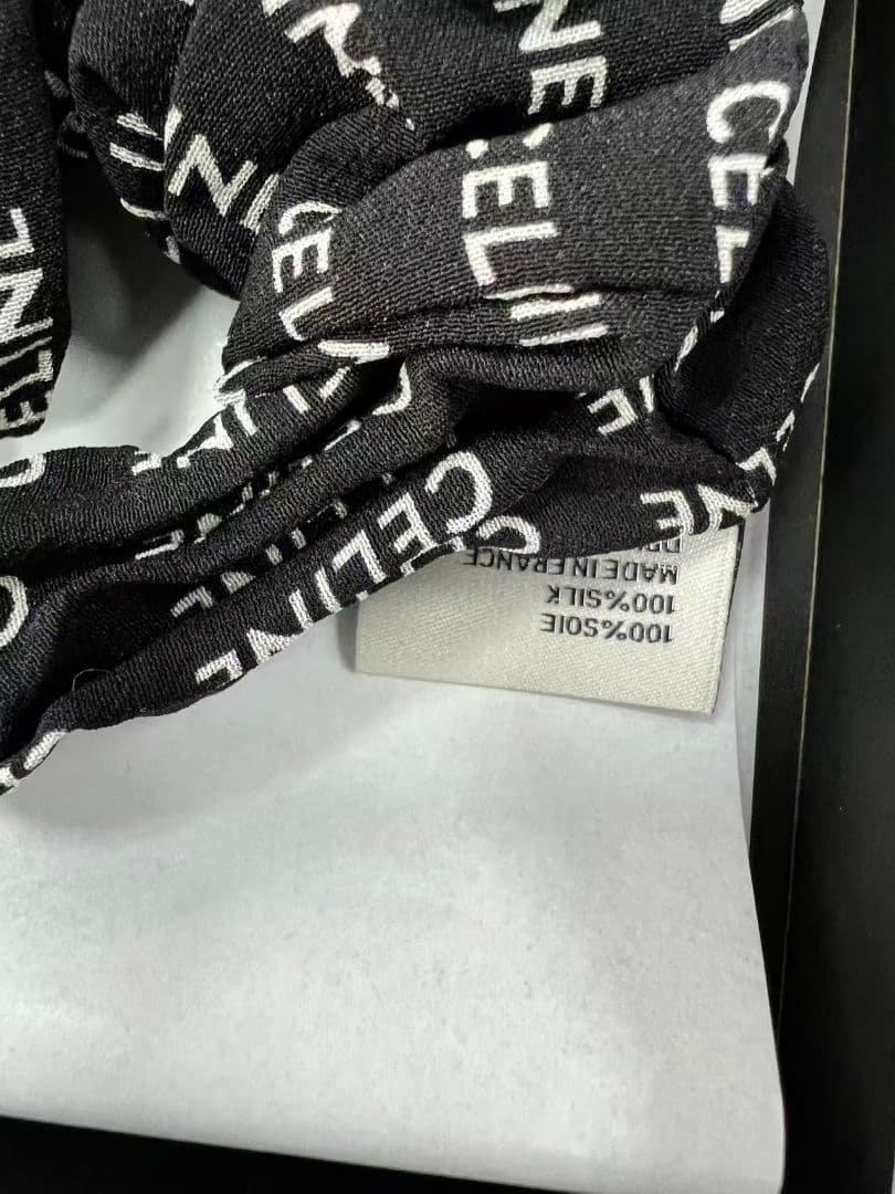 CELINE シルク ロゴシュシュ ブラック