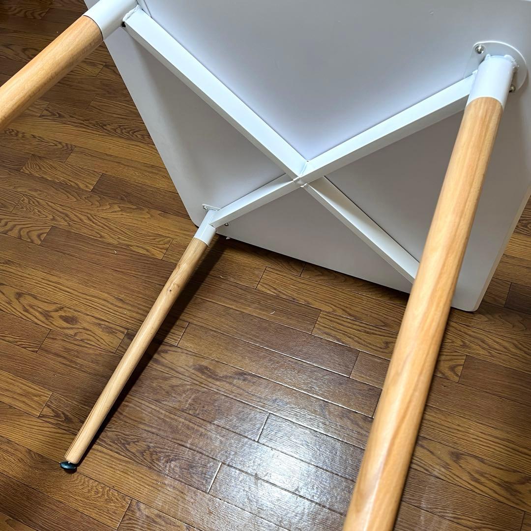 ホワイト 正方形ダイニングテーブル　【2月中の出品】