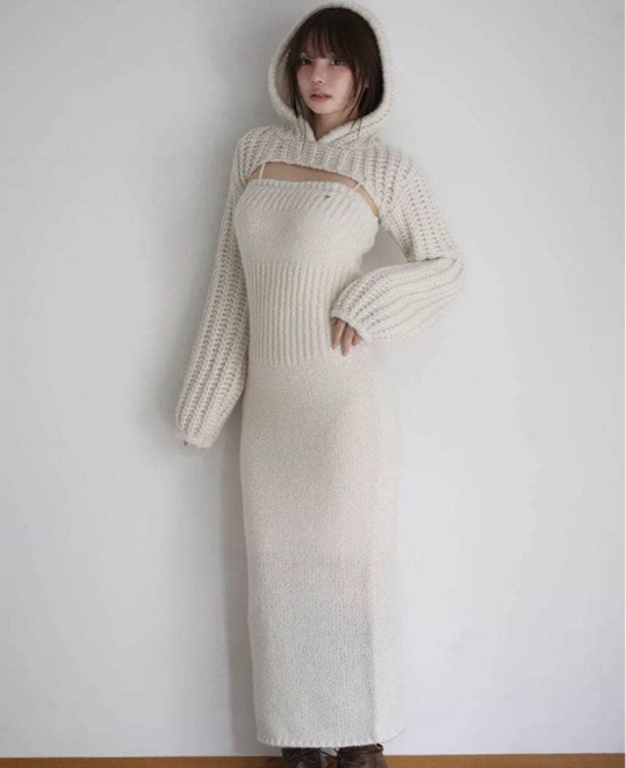 ワンピース andmary Leo hoodie set dress ivory