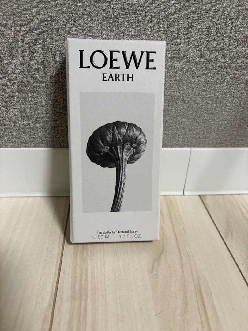 トヨトヨLOEWE EARTH 50ML 香水