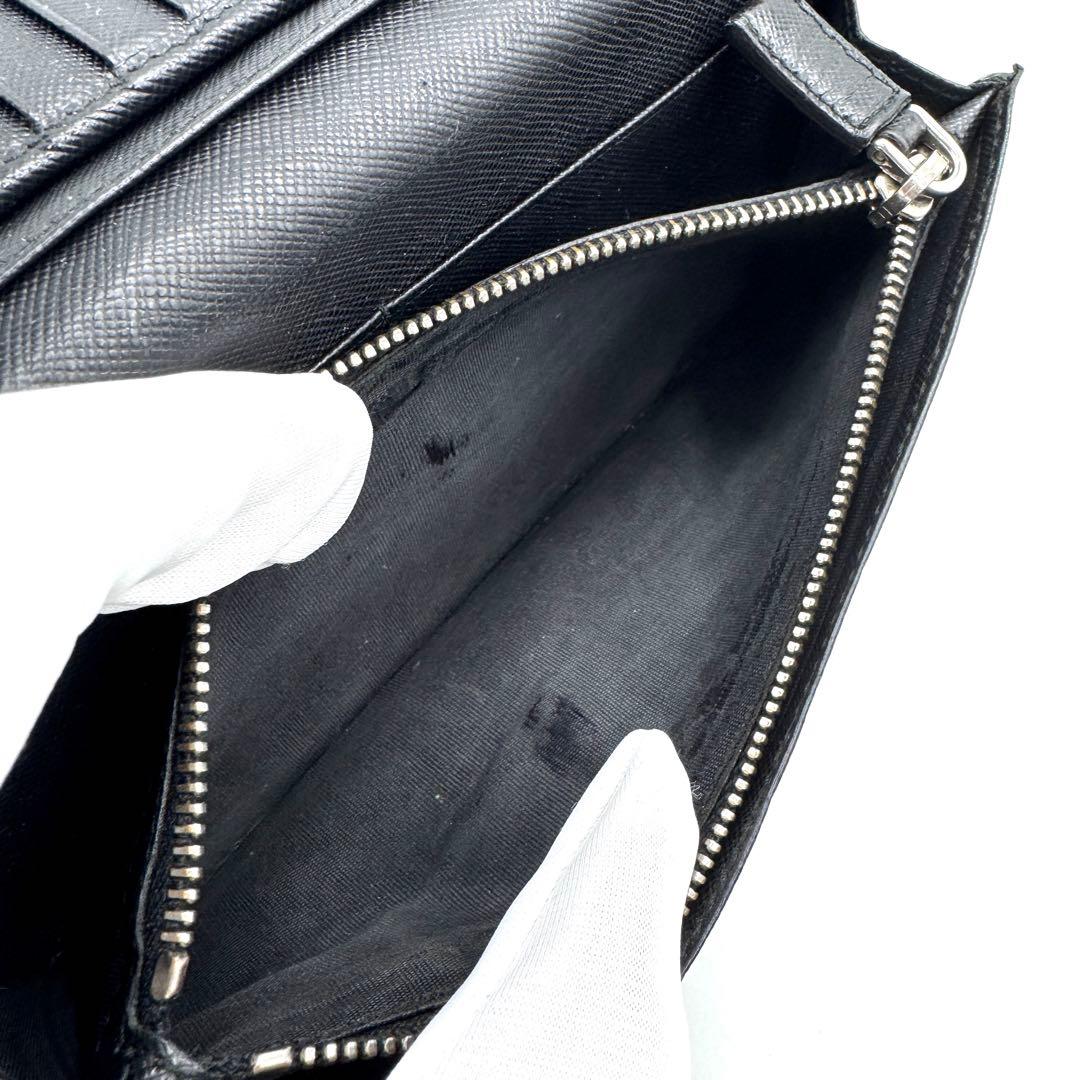 良品✨プラダ　二つ折り　長財布　サフィアーノレザー　メタル　ブラック