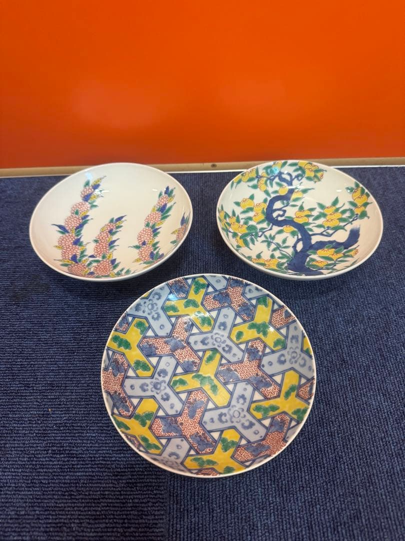 1647 其泉　色絵三方がらみ桐文皿　橘文皿　小手毬文皿