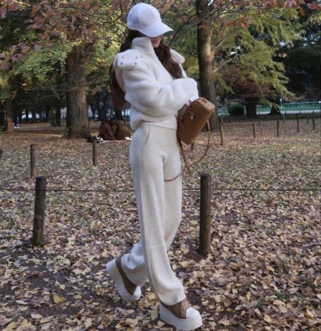 ♡！短時間着用美品 鈴木亜美さんプロデュースもこもこスニーカー