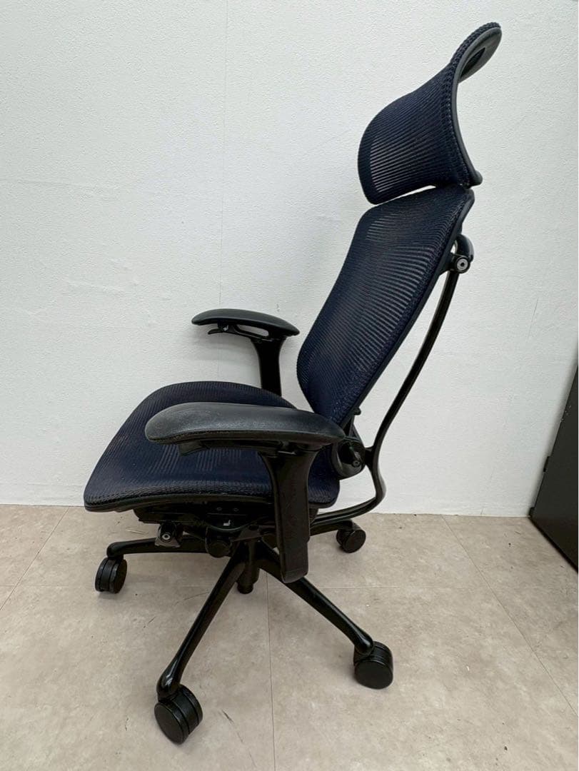 okamura コンテッサ CM91BB FBH4 オフィスチェア 中古品