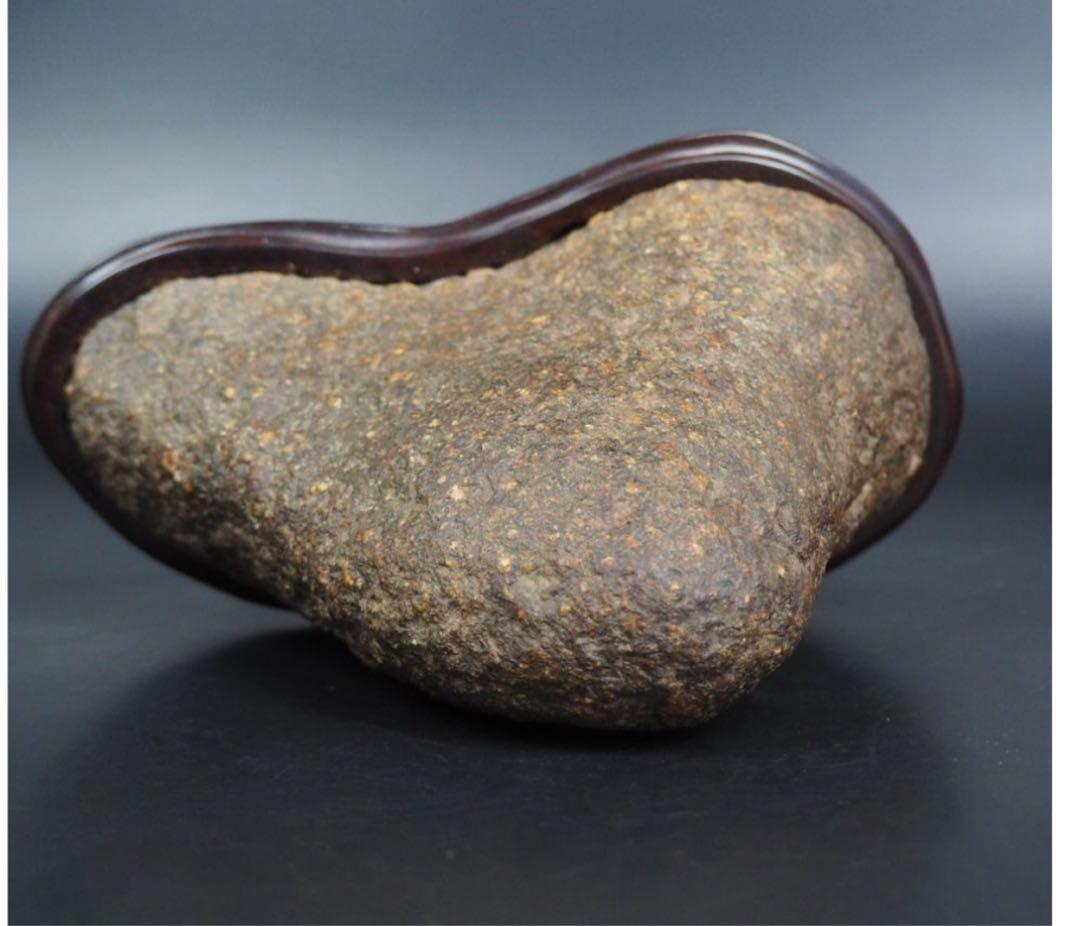 送料無料　水石愛好家蔵品放出 天然石　鞍馬石　遠山石　唐木台座