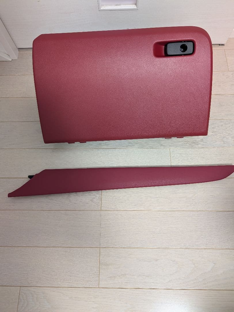 レクサスNX20系　純正グローブボックス・サイドパネル　フレアレッド　2点セット