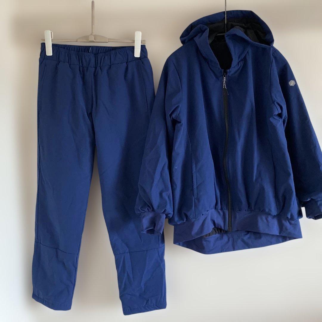 asics ネイビー フード付きジャケットとパンツセット