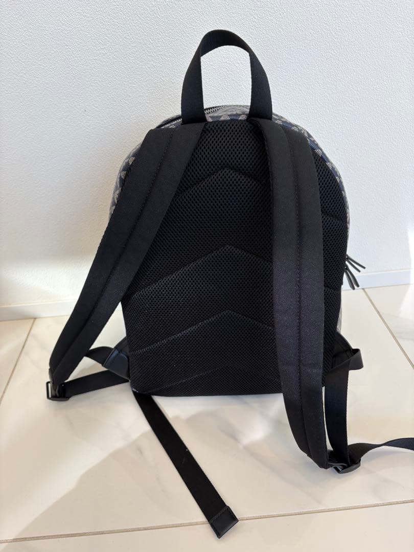 アルマーニ　キッズ　リュック　カバン