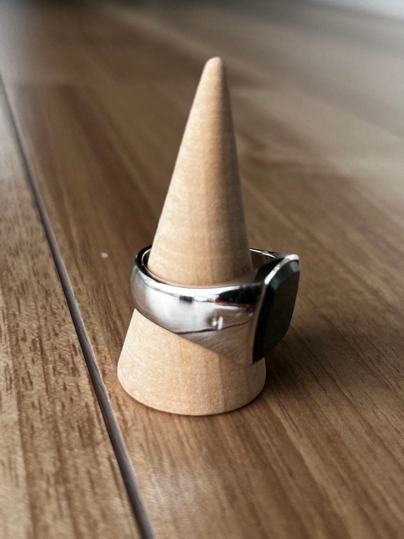 トムウッド シグネットリング グリーンマーブル 60