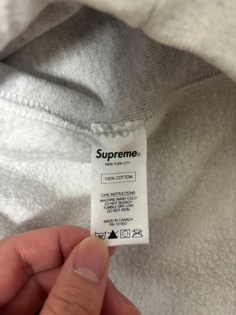 SUPREME グレーパーカー