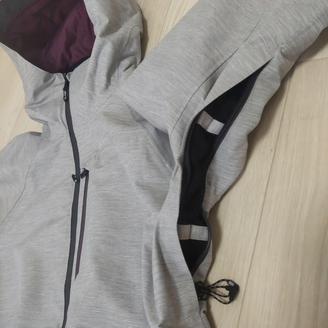 686　ボードウェアー