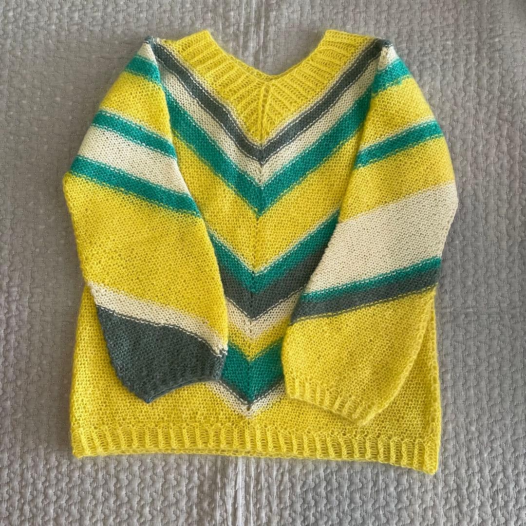 三國万里子さん　ニット